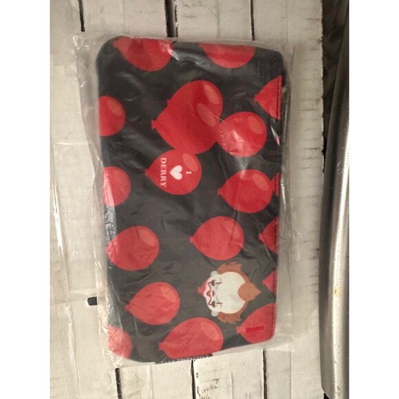 Loungefly IT Chapter Two Red Balloon Pennywise Pouch With Zipper Closure New NIP - Picture 12 of 12